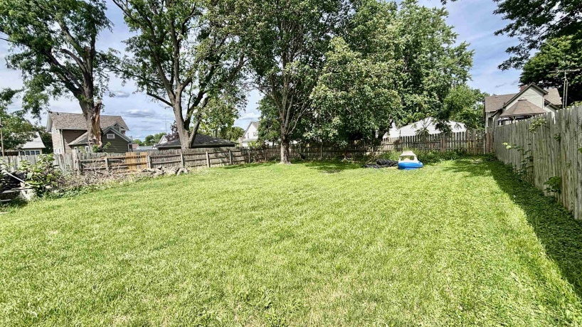 1114 Garfield, BELVIDERE, Illinois 61008, 4 Bedrooms Bedrooms, ,1 BathroomBathrooms,House,For Sale,Garfield,202603566