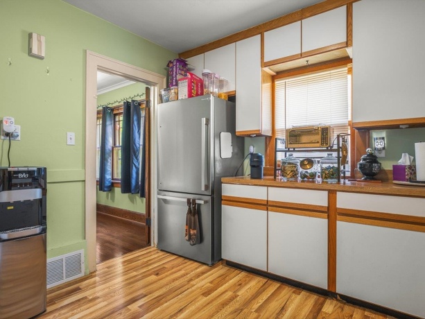 238 Guard, ROCKFORD, Illinois 61103, 2 Bedrooms Bedrooms, ,1 BathroomBathrooms,House,For Sale,Guard,202603567