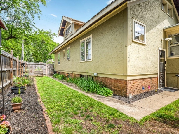238 Guard, ROCKFORD, Illinois 61103, 2 Bedrooms Bedrooms, ,1 BathroomBathrooms,House,For Sale,Guard,202603567