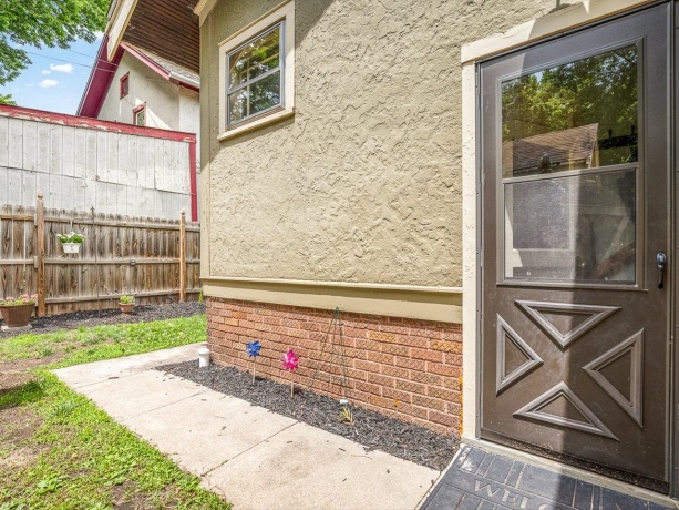 238 Guard, ROCKFORD, Illinois 61103, 2 Bedrooms Bedrooms, ,1 BathroomBathrooms,House,For Sale,Guard,202603567