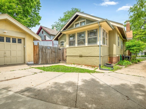238 Guard, ROCKFORD, Illinois 61103, 2 Bedrooms Bedrooms, ,1 BathroomBathrooms,House,For Sale,Guard,202603567