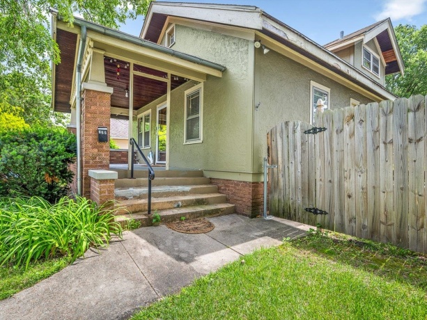 238 Guard, ROCKFORD, Illinois 61103, 2 Bedrooms Bedrooms, ,1 BathroomBathrooms,House,For Sale,Guard,202603567