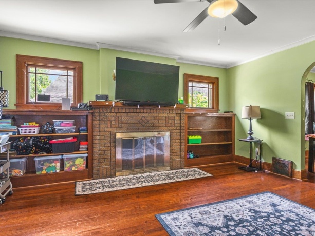 238 Guard, ROCKFORD, Illinois 61103, 2 Bedrooms Bedrooms, ,1 BathroomBathrooms,House,For Sale,Guard,202603567