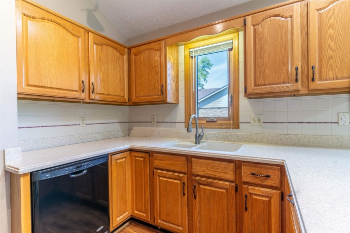 6320 Old Hunters, ROCKFORD, Illinois 61114, 3 Bedrooms Bedrooms, ,3 BathroomsBathrooms,Condominium,For Sale,Old Hunters,202603366