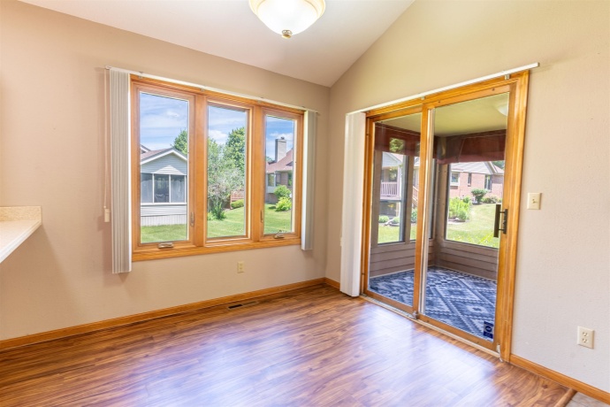 6320 Old Hunters, ROCKFORD, Illinois 61114, 3 Bedrooms Bedrooms, ,3 BathroomsBathrooms,Condominium,For Sale,Old Hunters,202603366