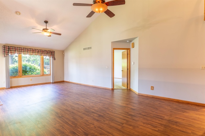6320 Old Hunters, ROCKFORD, Illinois 61114, 3 Bedrooms Bedrooms, ,3 BathroomsBathrooms,Condominium,For Sale,Old Hunters,202603366