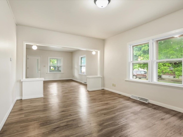 254 River, LOVES PARK, Illinois 61111, 3 Bedrooms Bedrooms, ,2 BathroomsBathrooms,House,For Sale,River,202603299