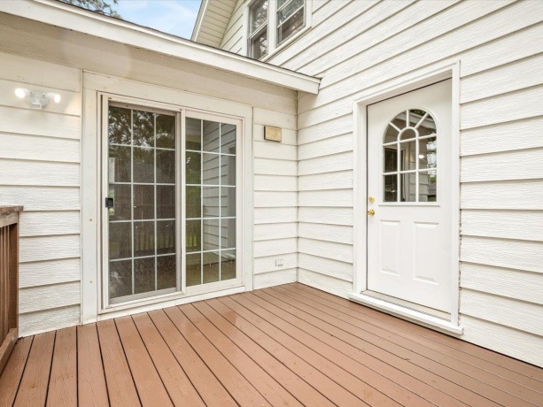 254 River, LOVES PARK, Illinois 61111, 3 Bedrooms Bedrooms, ,2 BathroomsBathrooms,House,For Sale,River,202603299