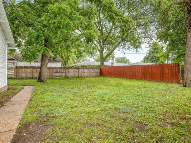 254 River, LOVES PARK, Illinois 61111, 3 Bedrooms Bedrooms, ,2 BathroomsBathrooms,House,For Sale,River,202603299