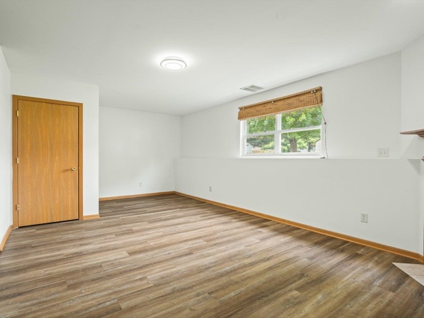 4192 Linden, ROCKFORD, Illinois 61109, 4 Bedrooms Bedrooms, ,2 BathroomsBathrooms,House,For Sale,Linden,202603572