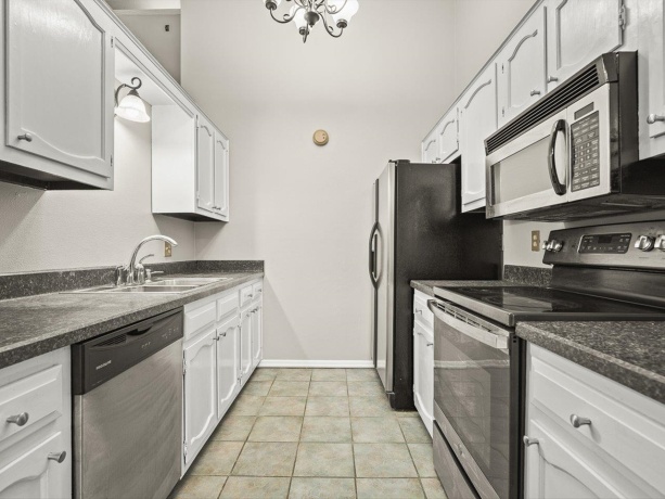 4685 High point #22, ROCKFORD, Illinois 61114, 2 Bedrooms Bedrooms, ,1 BathroomBathrooms,Condominium,For Sale,High point #22,202603578