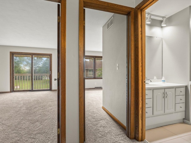 4685 High point #22, ROCKFORD, Illinois 61114, 2 Bedrooms Bedrooms, ,1 BathroomBathrooms,Condominium,For Sale,High point #22,202603578
