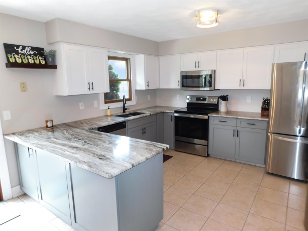 1633 Wildwind, ROCKTON, Illinois 61072, 4 Bedrooms Bedrooms, ,3 BathroomsBathrooms,House,For Sale,Wildwind,202603581