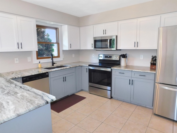 1633 Wildwind, ROCKTON, Illinois 61072, 4 Bedrooms Bedrooms, ,3 BathroomsBathrooms,House,For Sale,Wildwind,202603581