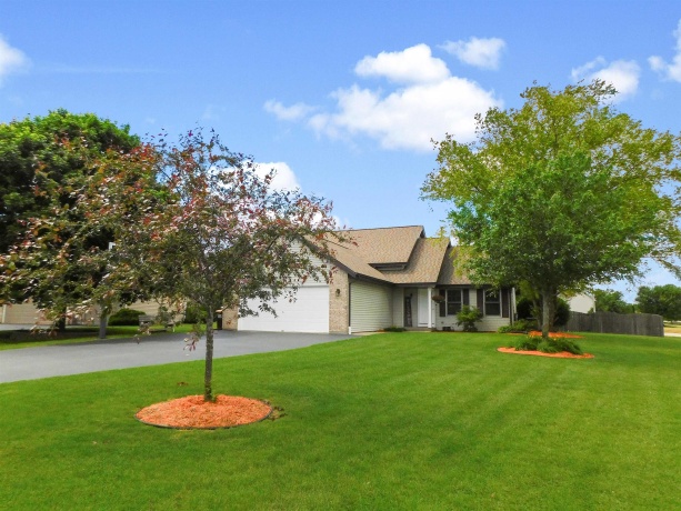 1633 Wildwind, ROCKTON, Illinois 61072, 4 Bedrooms Bedrooms, ,3 BathroomsBathrooms,House,For Sale,Wildwind,202603581