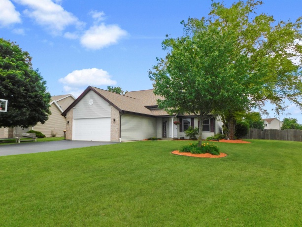 1633 Wildwind, ROCKTON, Illinois 61072, 4 Bedrooms Bedrooms, ,3 BathroomsBathrooms,House,For Sale,Wildwind,202603581