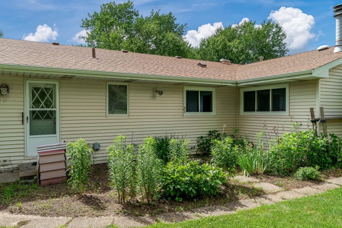 11687 Tranary, ROSCOE, Illinois 61073, 3 Bedrooms Bedrooms, ,2 BathroomsBathrooms,House,For Sale,Tranary,202603584