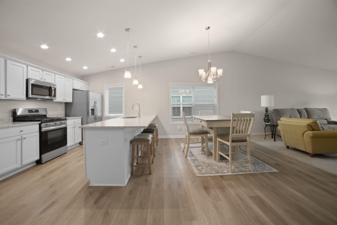 4479 Squaw Valley, LOVES PARK, Illinois 61111, 2 Bedrooms Bedrooms, ,2 BathroomsBathrooms,Condominium,For Sale,Squaw Valley,202603583