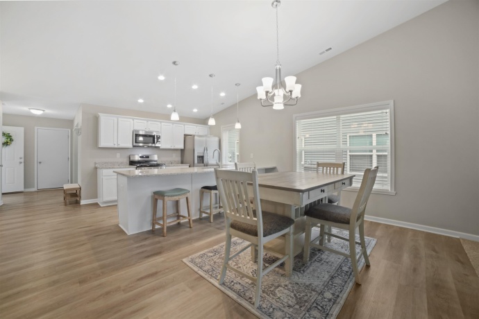 4479 Squaw Valley, LOVES PARK, Illinois 61111, 2 Bedrooms Bedrooms, ,2 BathroomsBathrooms,Condominium,For Sale,Squaw Valley,202603583