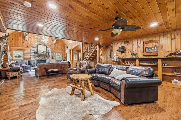 2105 Elizabeth Scales Mound, ELIZABETH, Illinois 61028, 4 Bedrooms Bedrooms, ,4 BathroomsBathrooms,House,For Sale,Elizabeth Scales Mound,202603586