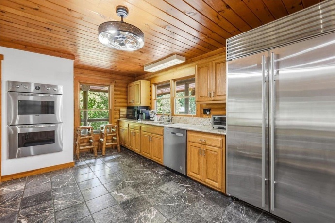 2105 Elizabeth Scales Mound, ELIZABETH, Illinois 61028, 4 Bedrooms Bedrooms, ,4 BathroomsBathrooms,House,For Sale,Elizabeth Scales Mound,202603586