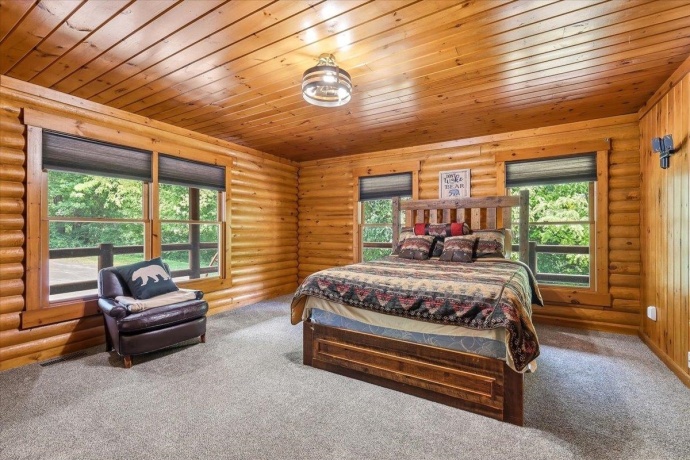 2105 Elizabeth Scales Mound, ELIZABETH, Illinois 61028, 4 Bedrooms Bedrooms, ,4 BathroomsBathrooms,House,For Sale,Elizabeth Scales Mound,202603586