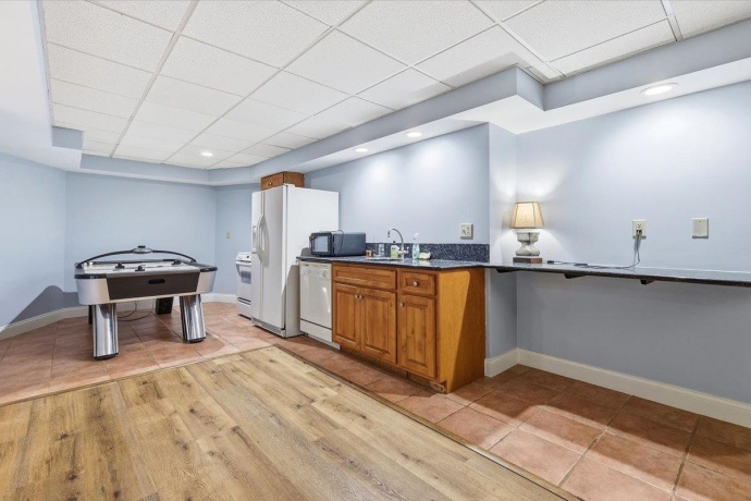 2105 Elizabeth Scales Mound, ELIZABETH, Illinois 61028, 4 Bedrooms Bedrooms, ,4 BathroomsBathrooms,House,For Sale,Elizabeth Scales Mound,202603586