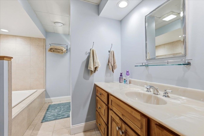 2105 Elizabeth Scales Mound, ELIZABETH, Illinois 61028, 4 Bedrooms Bedrooms, ,4 BathroomsBathrooms,House,For Sale,Elizabeth Scales Mound,202603586