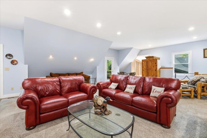 2105 Elizabeth Scales Mound, ELIZABETH, Illinois 61028, 4 Bedrooms Bedrooms, ,4 BathroomsBathrooms,House,For Sale,Elizabeth Scales Mound,202603586