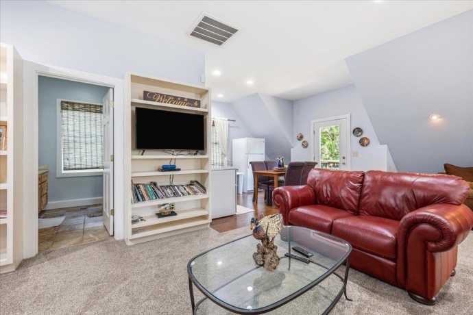 2105 Elizabeth Scales Mound, ELIZABETH, Illinois 61028, 4 Bedrooms Bedrooms, ,4 BathroomsBathrooms,House,For Sale,Elizabeth Scales Mound,202603586