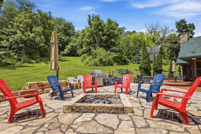 2105 Elizabeth Scales Mound, ELIZABETH, Illinois 61028, 4 Bedrooms Bedrooms, ,4 BathroomsBathrooms,House,For Sale,Elizabeth Scales Mound,202603586