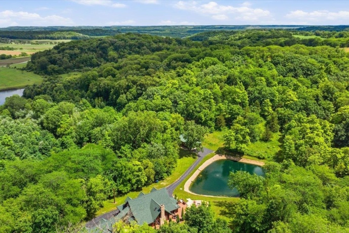 2105 Elizabeth Scales Mound, ELIZABETH, Illinois 61028, 4 Bedrooms Bedrooms, ,4 BathroomsBathrooms,House,For Sale,Elizabeth Scales Mound,202603586