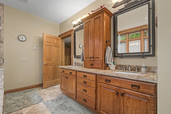 2 Dogwood, GALENA, Illinois 61036, 4 Bedrooms Bedrooms, ,3 BathroomsBathrooms,House,For Sale,Dogwood,202603588