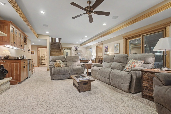 2 Dogwood, GALENA, Illinois 61036, 4 Bedrooms Bedrooms, ,3 BathroomsBathrooms,House,For Sale,Dogwood,202603588