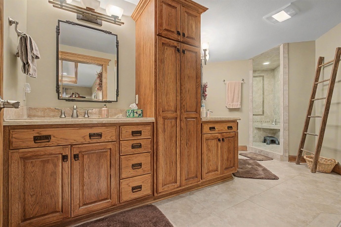 2 Dogwood, GALENA, Illinois 61036, 4 Bedrooms Bedrooms, ,3 BathroomsBathrooms,House,For Sale,Dogwood,202603588