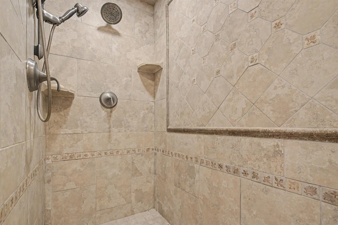 2 Dogwood, GALENA, Illinois 61036, 4 Bedrooms Bedrooms, ,3 BathroomsBathrooms,House,For Sale,Dogwood,202603588