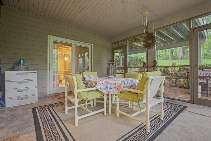 2 Dogwood, GALENA, Illinois 61036, 4 Bedrooms Bedrooms, ,3 BathroomsBathrooms,House,For Sale,Dogwood,202603588