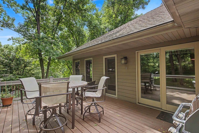 2 Dogwood, GALENA, Illinois 61036, 4 Bedrooms Bedrooms, ,3 BathroomsBathrooms,House,For Sale,Dogwood,202603588