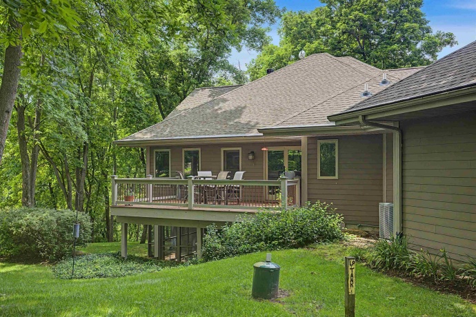 2 Dogwood, GALENA, Illinois 61036, 4 Bedrooms Bedrooms, ,3 BathroomsBathrooms,House,For Sale,Dogwood,202603588
