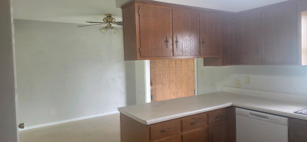 1116 Deanna, ROCKFORD, Illinois 61103, 3 Bedrooms Bedrooms, ,1 BathroomBathrooms,House,For Sale,Deanna,202603316