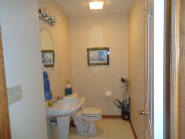4 Maltby, GALENA, Illinois 61036, 3 Bedrooms Bedrooms, ,3 BathroomsBathrooms,House,For Sale,Maltby,202603589
