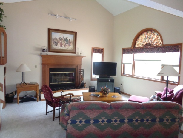 4 Maltby, GALENA, Illinois 61036, 3 Bedrooms Bedrooms, ,3 BathroomsBathrooms,House,For Sale,Maltby,202603589