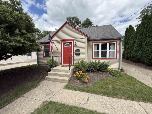 924 Peter, ROCKFORD, Illinois 61108, 3 Bedrooms Bedrooms, ,1 BathroomBathrooms,House,For Sale,Peter,202603591