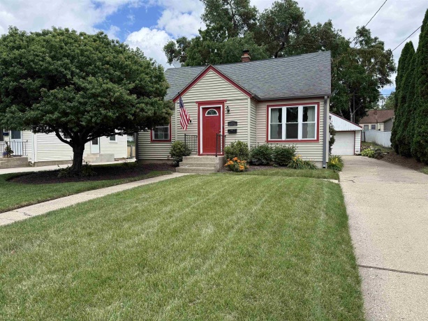 924 Peter, ROCKFORD, Illinois 61108, 3 Bedrooms Bedrooms, ,1 BathroomBathrooms,House,For Sale,Peter,202603591