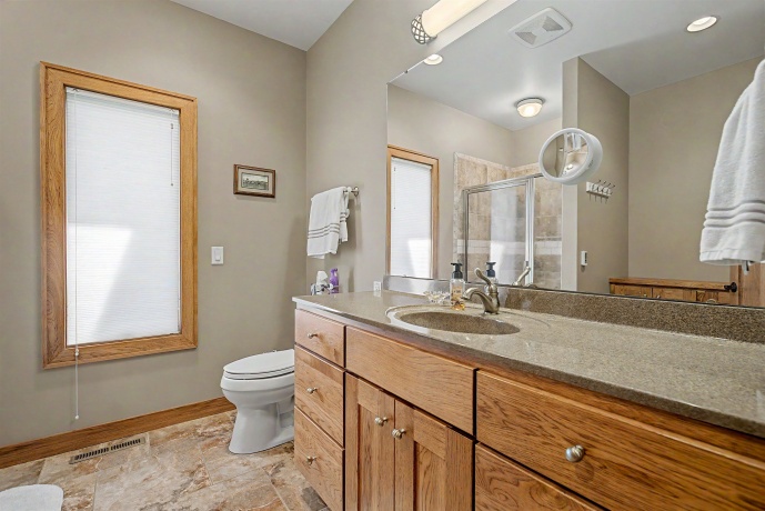 28 Butternut, GALENA, Illinois 61036, 4 Bedrooms Bedrooms, ,3 BathroomsBathrooms,House,For Sale,Butternut,202603592