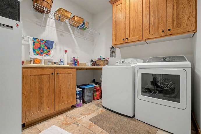 28 Butternut, GALENA, Illinois 61036, 4 Bedrooms Bedrooms, ,3 BathroomsBathrooms,House,For Sale,Butternut,202603592