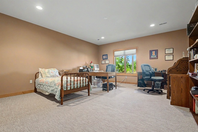 28 Butternut, GALENA, Illinois 61036, 4 Bedrooms Bedrooms, ,3 BathroomsBathrooms,House,For Sale,Butternut,202603592
