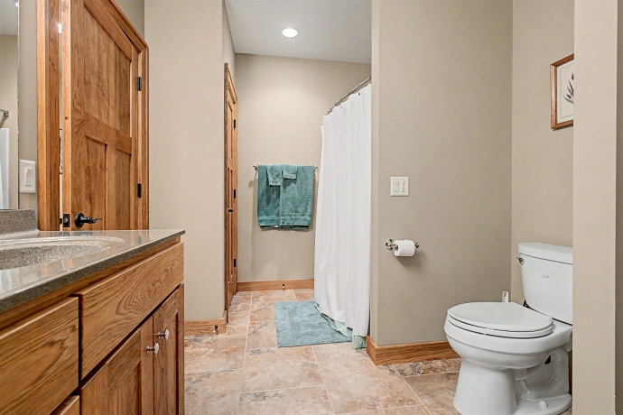 28 Butternut, GALENA, Illinois 61036, 4 Bedrooms Bedrooms, ,3 BathroomsBathrooms,House,For Sale,Butternut,202603592