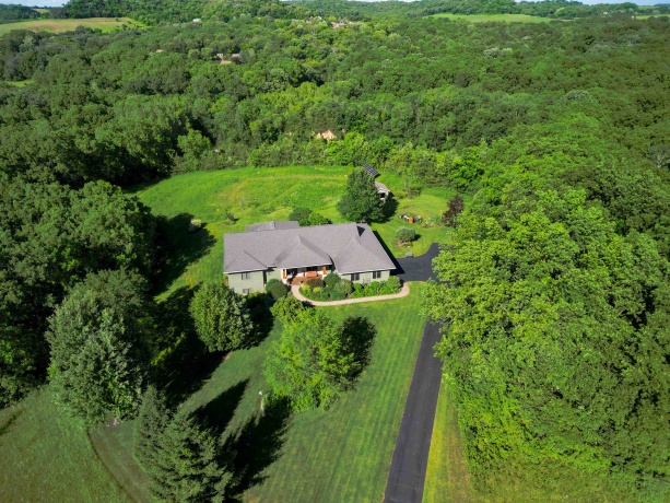 28 Butternut, GALENA, Illinois 61036, 4 Bedrooms Bedrooms, ,3 BathroomsBathrooms,House,For Sale,Butternut,202603592