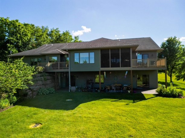 28 Butternut, GALENA, Illinois 61036, 4 Bedrooms Bedrooms, ,3 BathroomsBathrooms,House,For Sale,Butternut,202603592
